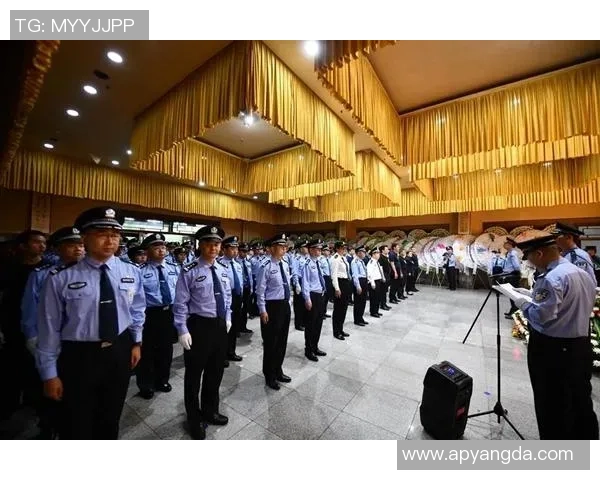 意甲官方向卢切斯库家属致以深切哀悼与慰问之情